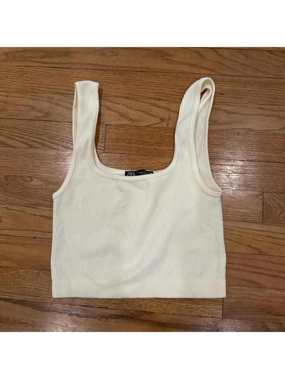 Zara small ribbed cropped tank top #croptop